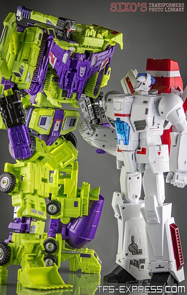 fanstoys combiner